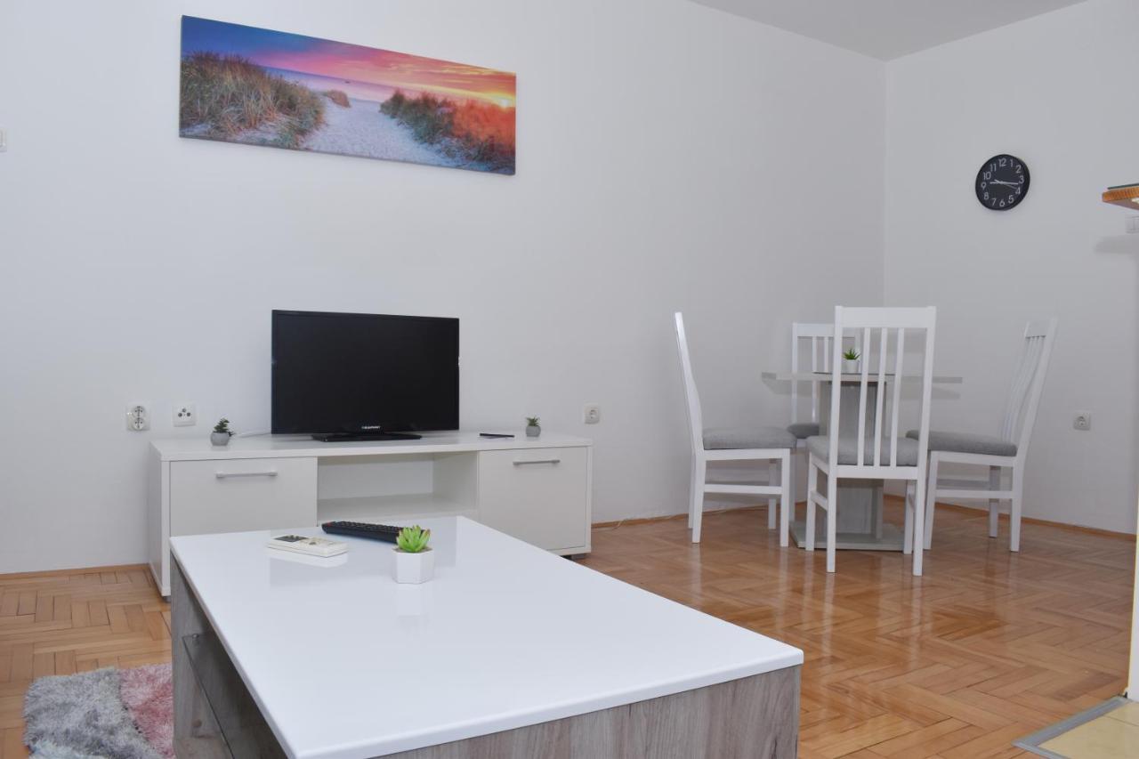 Apartman Pause Требинье Экстерьер фото